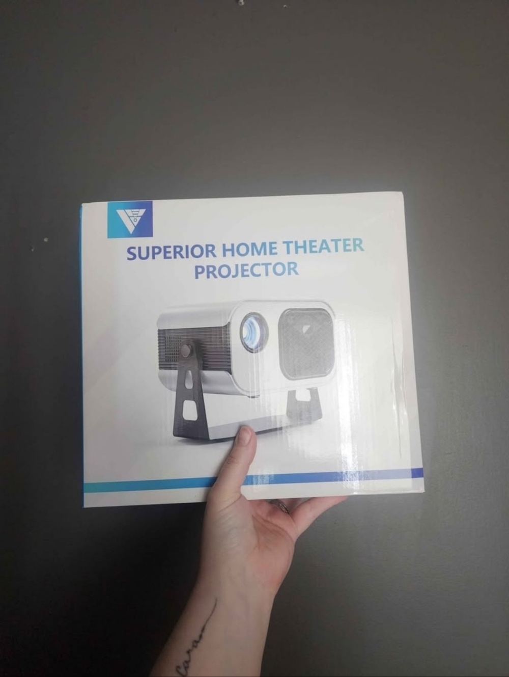 Mini Portable Home Theater Projector. New In Box For Gaming Movie Nights Etc